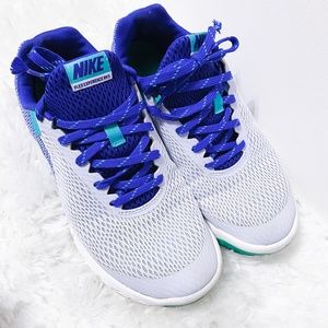 NIKE RUNNING SHOES
